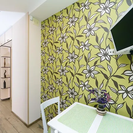 On Sevastopolska Square Apartment *
